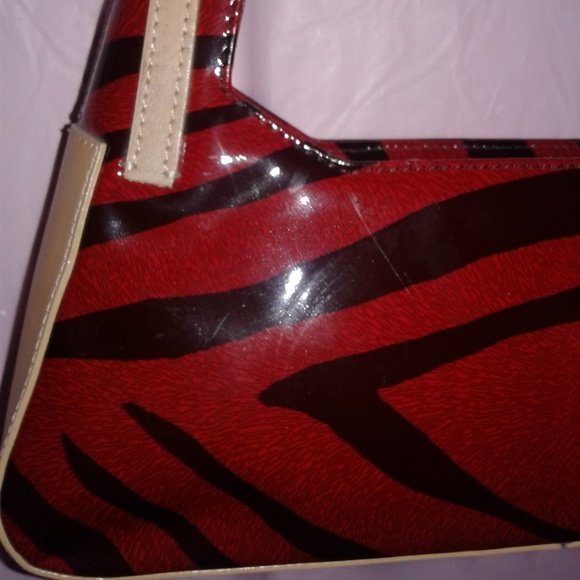 ‼️ FINAL PRICE ‼️👜 Francesca Biasia 'Zebra' Print Purse 👜 - Picture 6 of 9